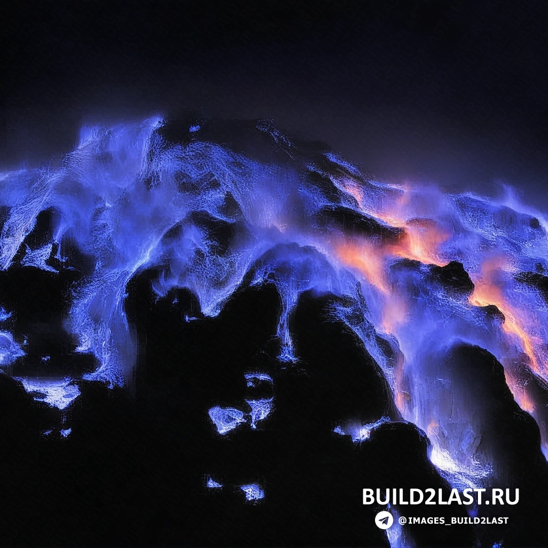 Голубая лава на вулкане Kawah Ijen на индонезийском острове, популярная достопримечательность для туристов